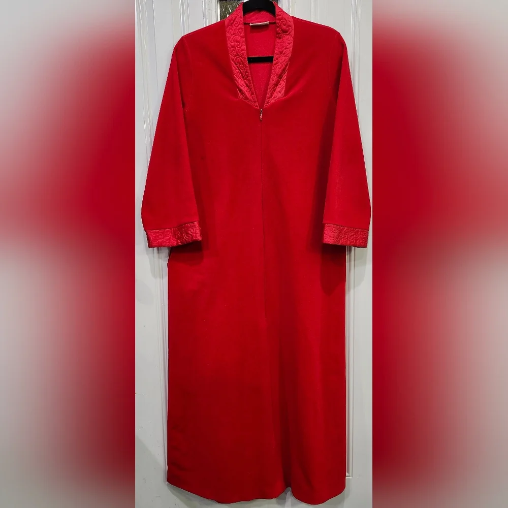 Vintage JCPenney Red Polyester Full Length Robe Quilted Collar & Cuffs Women's S